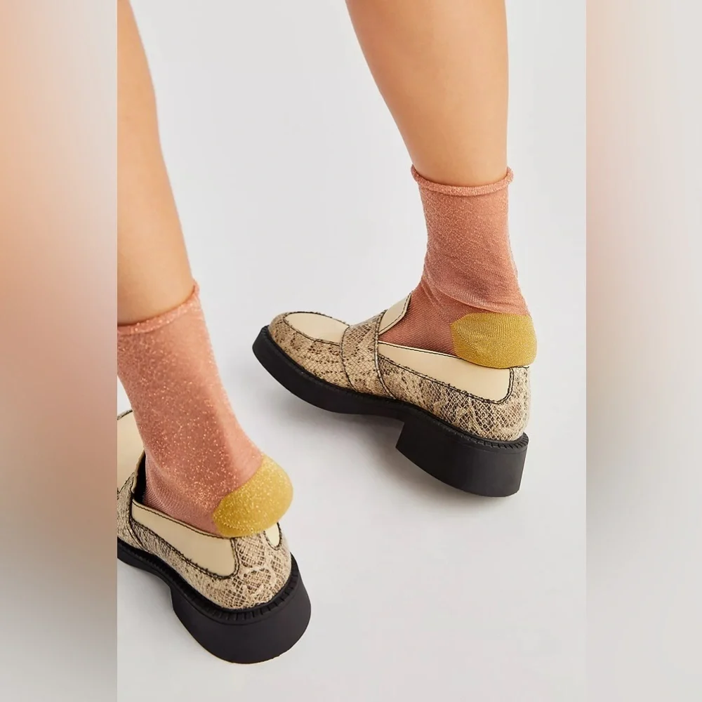 New🌟Free People- Franca Ankle Sheer socks